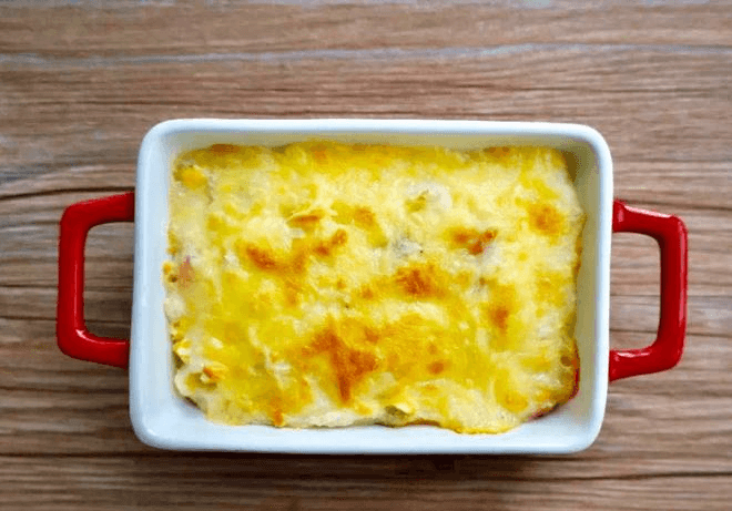 Creamy Baked Mashed Potatoes with Cheese