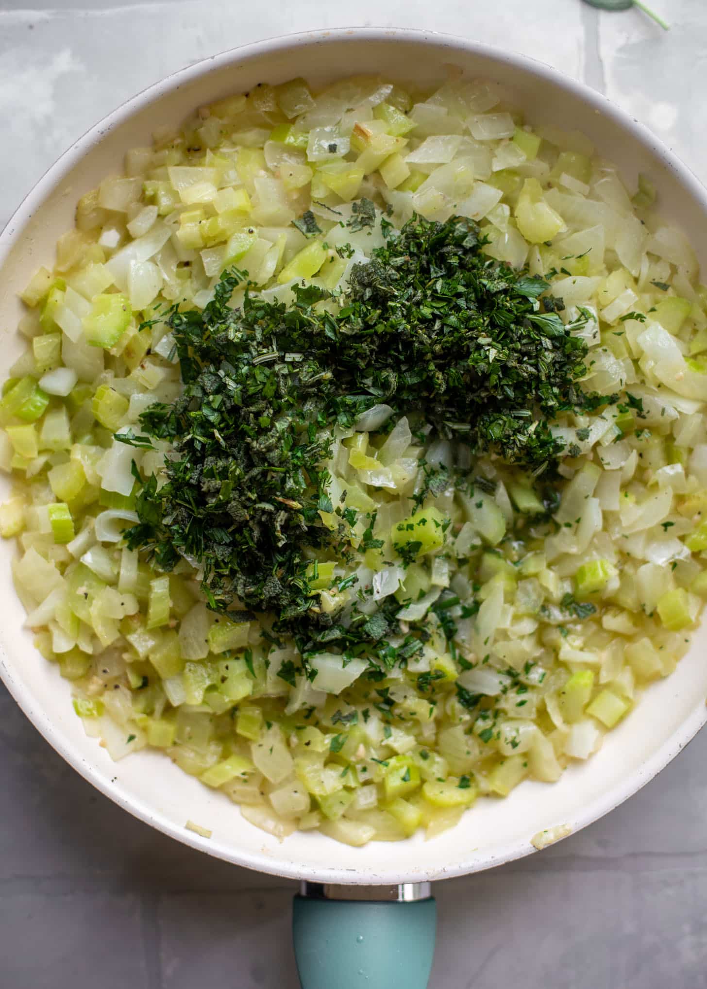 BUTTERY_HERB_STUFFING__step_4