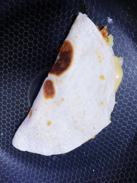 Cheesy Stuffed Beef & Mashed Potato Tortilla Quesadilla step 6