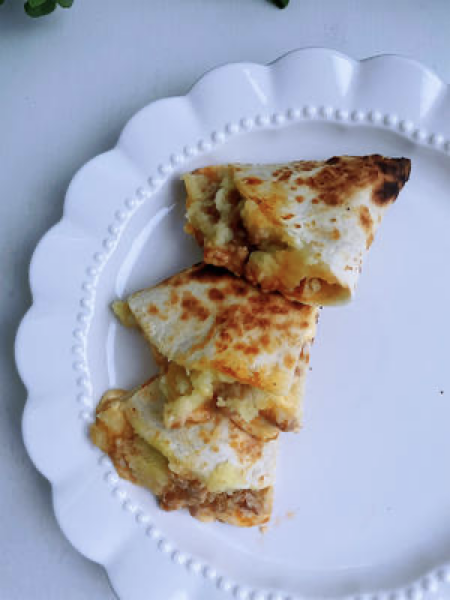 Cheesy Stuffed Beef & Mashed Potato Tortilla Quesadilla step 7