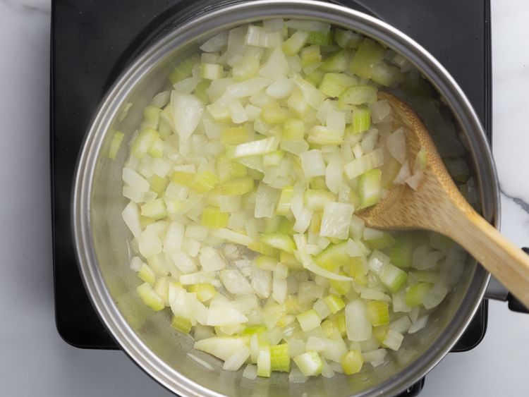 Classic_Bread_Dressing__step_5