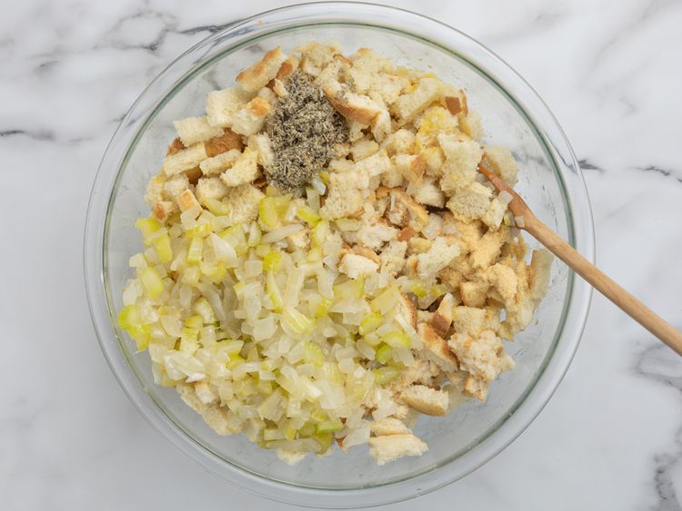 Classic_Bread_Dressing__step_6